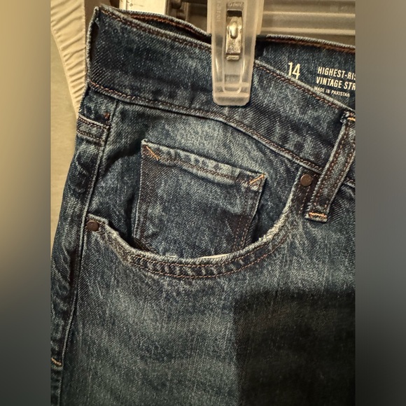 Women’s a.n.a Highest-Rise Vintage Straight Jeans (size 14) - Picture 6 of 8